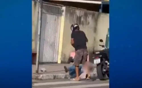 
          Imagem ilustrativa da imagem Idoso de 70 anos é espancado a pauladas por motoboy
          