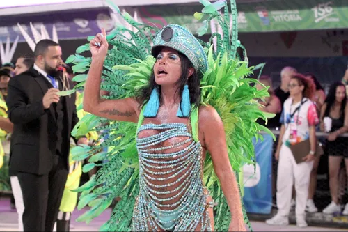 
          Imagem ilustrativa da imagem Independente de Eucalipto leva Gretchen à avenida com enredo sobre Linhares
          