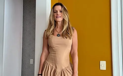 
          Imagem ilustrativa da imagem Ingrid Guimarães denuncia coação e ameaça em voo nos EUA: 'Situação abusiva'
          