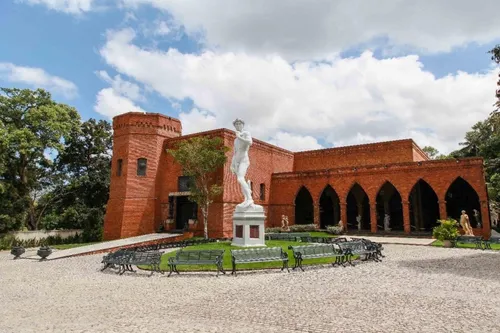 
          Imagem ilustrativa da imagem Instituto Ricardo Brennand com entrada gratuita nesta terça-feira (25)
          