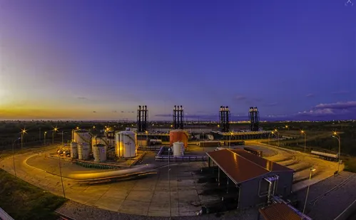 
          Imagem ilustrativa da imagem Investimentos bilionários em novas usinas, fábricas e porto do Estado
          