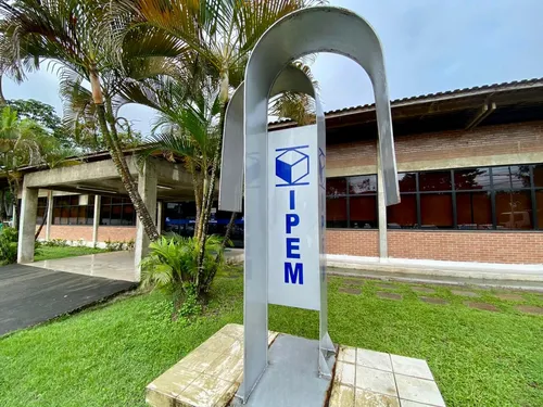 
          Imagem ilustrativa da imagem Ipem abre seleção simplificada com 30 vagas para Recife, Caruaru e Petrolina
          