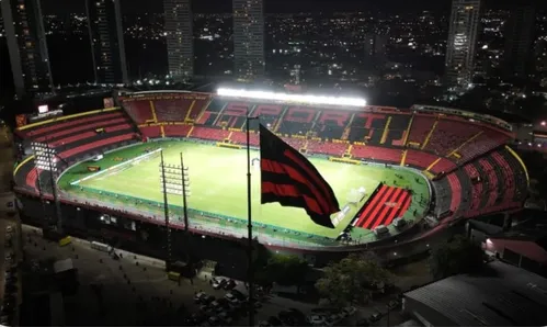 
          Imagem ilustrativa da imagem Jogo entre Sport e Fortaleza, no sábado, não teria torcida visitante. Mas terá
          