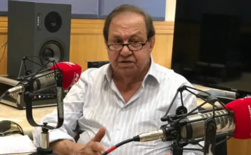 
          Imagem ilustrativa da imagem Jornalista Salomão Ésper morre aos 95 anos, em São Paulo
          