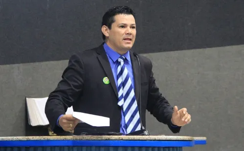 
          Imagem ilustrativa da imagem Justiça condena deputado federal do ES
          