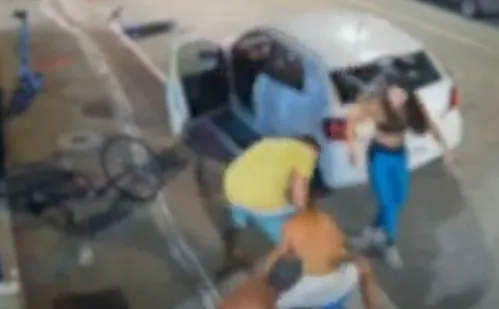 
          Imagem ilustrativa da imagem Veterinário luta com ladrão durante tentativa de assalto em Vila Velha
          