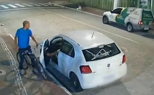 
          Imagem ilustrativa da imagem Veterinário luta com ladrão durante tentativa de assalto em Vila Velha
          