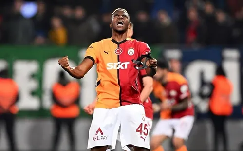 
          Imagem ilustrativa da imagem Liga Europa na tela da TV Tribuna/Band com Galatasaray x AZ
          