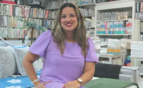 
          Imagem ilustrativa da imagem Lojas vão trocar cartão por Pix para parcelar compras
          