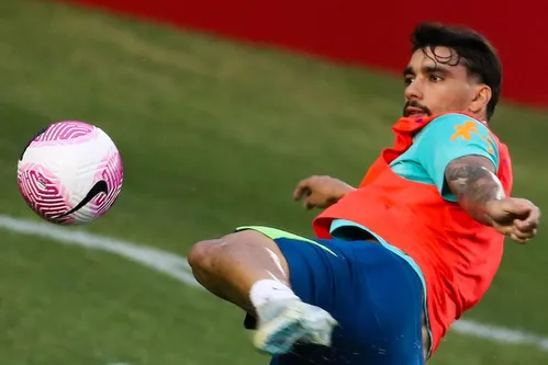 
          Imagem ilustrativa da imagem Paquetá só conhecerá sentença ao fim da temporada europeia, diz jornal britânico
          