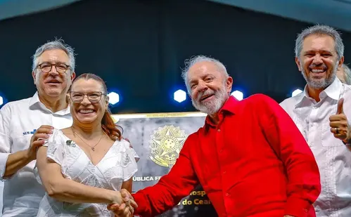 
          Imagem ilustrativa da imagem Lula diz que Brasil continuará crescendo acima de 3% neste ano
          
