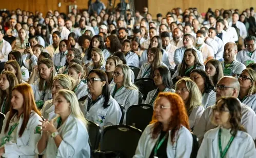 
          Imagem ilustrativa da imagem MEC vai avaliar qualidade de cursos de medicina anualmente
          