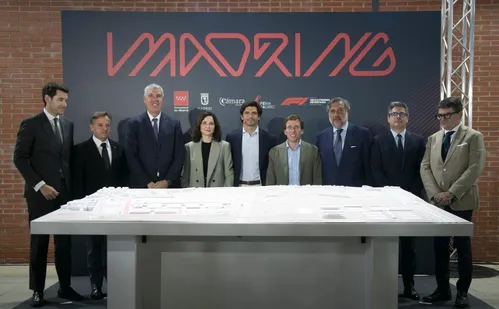 
          Imagem ilustrativa da imagem Madri inicia construção de pista para F1 com Sainz embaixador
          