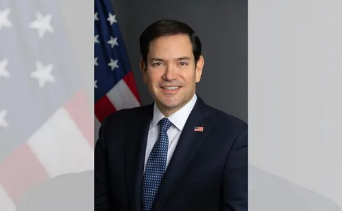 
          Imagem ilustrativa da imagem Marco Rubio anuncia redução de pessoal e de divisões do Departamento de Estado
          