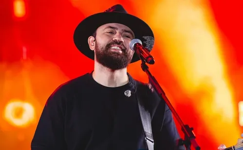 
          Imagem ilustrativa da imagem Mateus, dupla de Jorge, passa por cirurgia de emergência
          