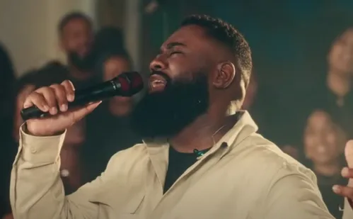 
          Imagem ilustrativa da imagem Matheus Duque lança a primeira canção do EP “Tabernáculo”
          