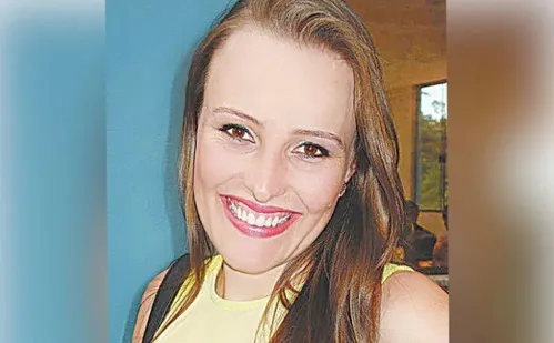 
          Imagem ilustrativa da imagem "Traz muita angústia", diz mãe de miss assassinada após adiamento de júri
          