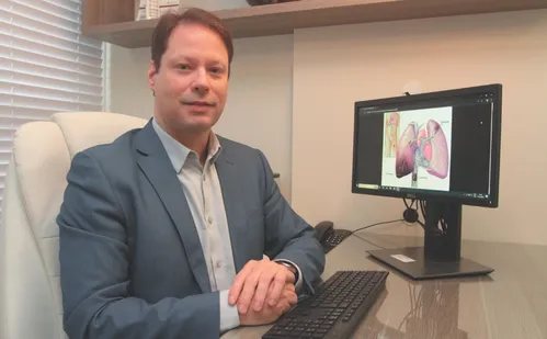 
          Imagem ilustrativa da imagem Médico explica doença que atingiu jogador do São Paulo
          