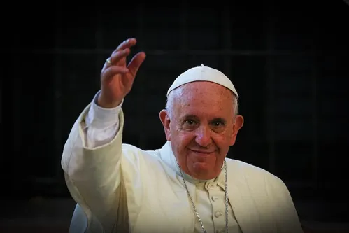 
          Imagem ilustrativa da imagem Médico narra últimos momentos do papa Francisco: ‘Entendi que não havia mais nada a fazer’
          