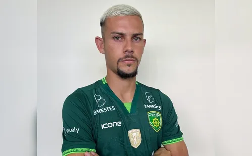 
          Imagem ilustrativa da imagem Meia Matheus Firmino chega otimista ao Porto Vitória para o Brasileirão Série D
          