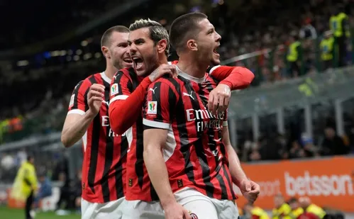 
          Imagem ilustrativa da imagem Milan desbanca arquirrival Inter e se garante na decisão da Copa da Itália
          