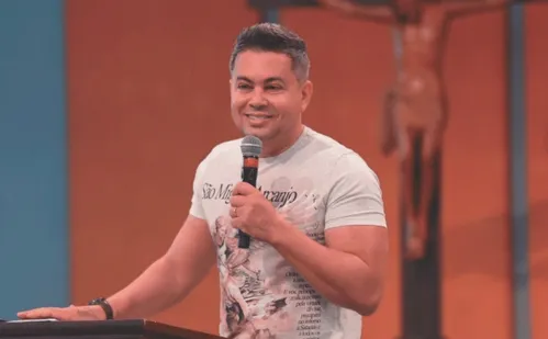 
          Imagem ilustrativa da imagem Missionário da Canção Nova lança livro para a Quaresma
          