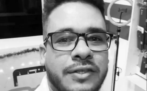 
          Imagem ilustrativa da imagem Morador se irrita com reclamação sobre infiltração e mata subsíndico no RJ
          