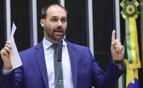 
          Imagem ilustrativa da imagem Relator pede arquivamento de representação contra Eduardo Bolsonaro
          