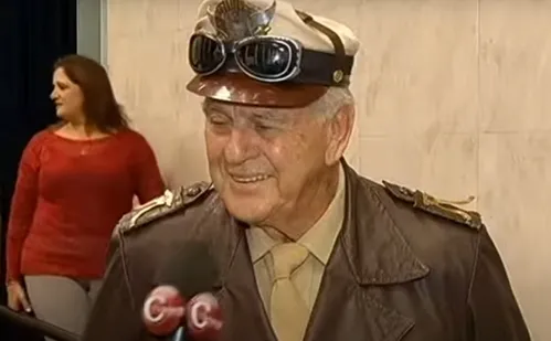 
          Imagem ilustrativa da imagem Morre Carlos Miranda, 'O Vigilante Rodoviário', sucesso na TV nos anos 60 e 70
          