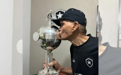 
          Imagem ilustrativa da imagem Morre Manga, lendário goleiro do Botafogo, aos 87 anos
          