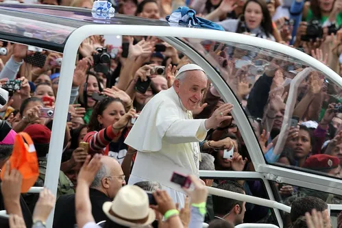 
          Imagem ilustrativa da imagem Mundo do esporte se despede de papa Francisco
          