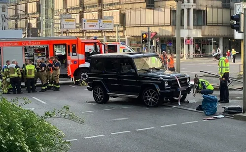 
          Imagem ilustrativa da imagem Motorista atropela multidão e deixa feridos no sul da Alemanha
          