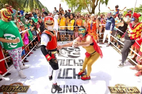 
          Imagem ilustrativa da imagem Mucha Lucha leva seu ringue para Olinda no Domingo de Carnaval
          