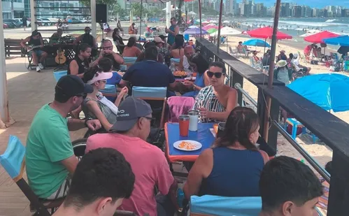 
          Imagem ilustrativa da imagem Música ao vivo de volta na Praia do Morro
          