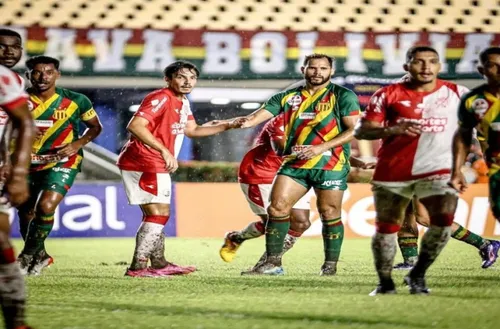 
          Imagem ilustrativa da imagem Náutico apenas empata com o Sampaio Corrêa e se complica no Nordestão
          