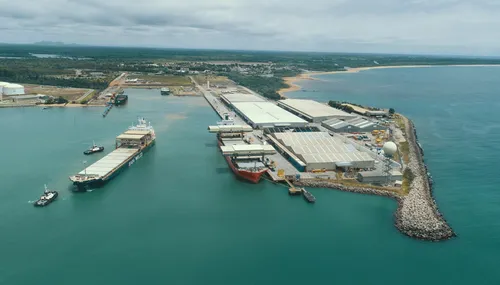 
          Imagem ilustrativa da imagem Navio com 7.000 carros da chinesa BYD deve chegar ao Brasil antes de imposto subir
          