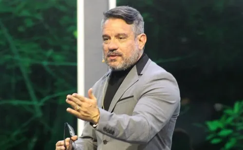 
          Imagem ilustrativa da imagem Noite de louvor e adoração em Piúma com Rose Nascimento
          