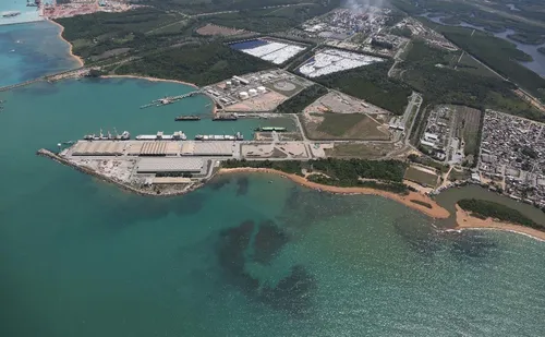 
          Imagem ilustrativa da imagem Aracruz avança com ZPE e pode liderar nova região metropolitana capixaba
          