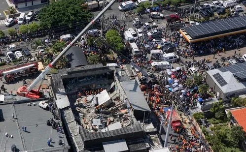 
          Imagem ilustrativa da imagem Número de mortos em desabamento de boate dominicana sobe para 226
          