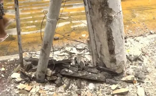 
          Imagem ilustrativa da imagem Ônibus do Transcol bate em poste e causa incêndio em Cariacica
          