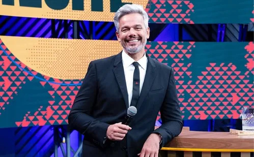 
          Imagem ilustrativa da imagem Otaviano Costa: “Será que vivi de peito aberto?”
          