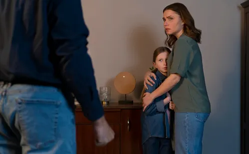 
          Imagem ilustrativa da imagem Pais vão à Justiça para impedir que ex dificulte convivência com filhos
          