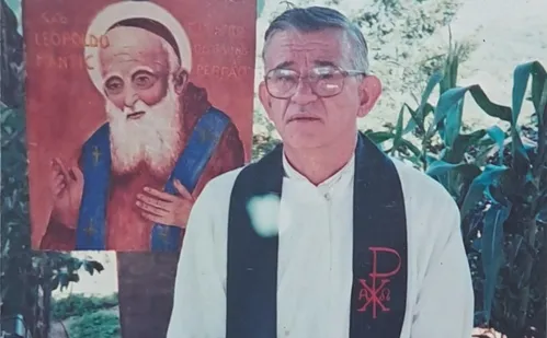 
          Imagem ilustrativa da imagem Paróquias celebram o Jubileu de morte do padre Alfonso Pastore
          