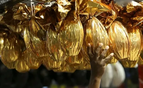 
          Imagem ilustrativa da imagem Páscoa: entenda a transição de ovos decorados para ovos de chocolate
          