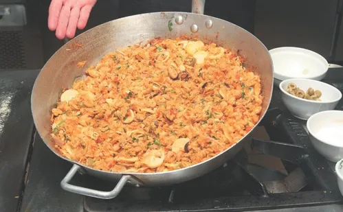 
          Imagem ilustrativa da imagem Passo a passo: aprenda a fazer a receita original de Torta Capixaba
          