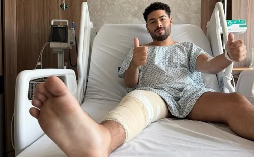 
          Imagem ilustrativa da imagem Pedro Sampaio passa por cirurgia para corrigir lesão no joelho
          