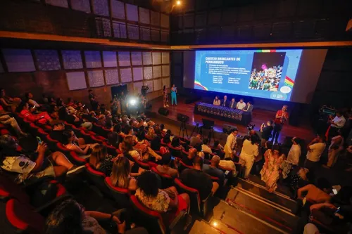 
          Imagem ilustrativa da imagem Pernambuco realizou em 2025 o Carnaval mais seguro dos últimos 22 anos
          