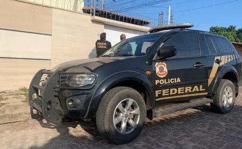 
          Imagem ilustrativa da imagem Polícia Federal destrói mais de 70 armas apreendidas em operações
          