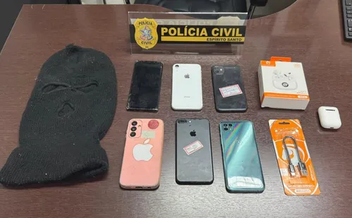 
          Imagem ilustrativa da imagem Polícia vai à casa de suspeito de roubo e encontra mulher feita refém em Vitória
          