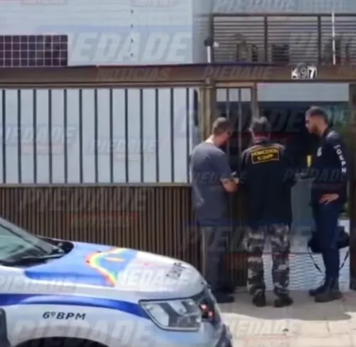 
          Imagem ilustrativa da imagem Policial militar é preso em flagrante, em Jaboatão, por assassinar a companheira
          